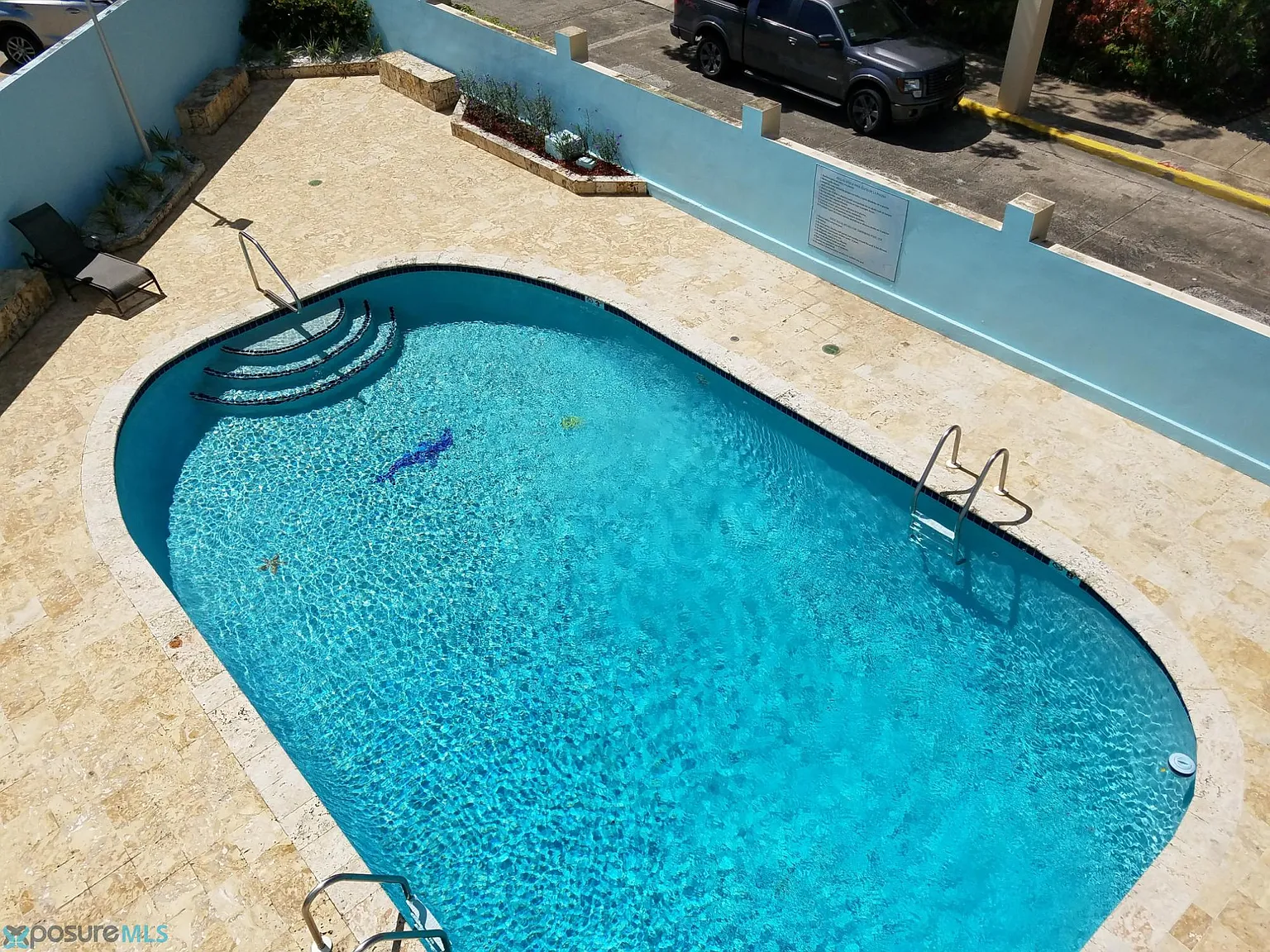9 Gardenia — Photo 4