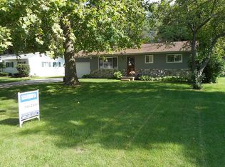 8098 Edgewood Dr, Birch Run, MI 48415