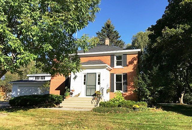 1st image of 844 S 15th Ave