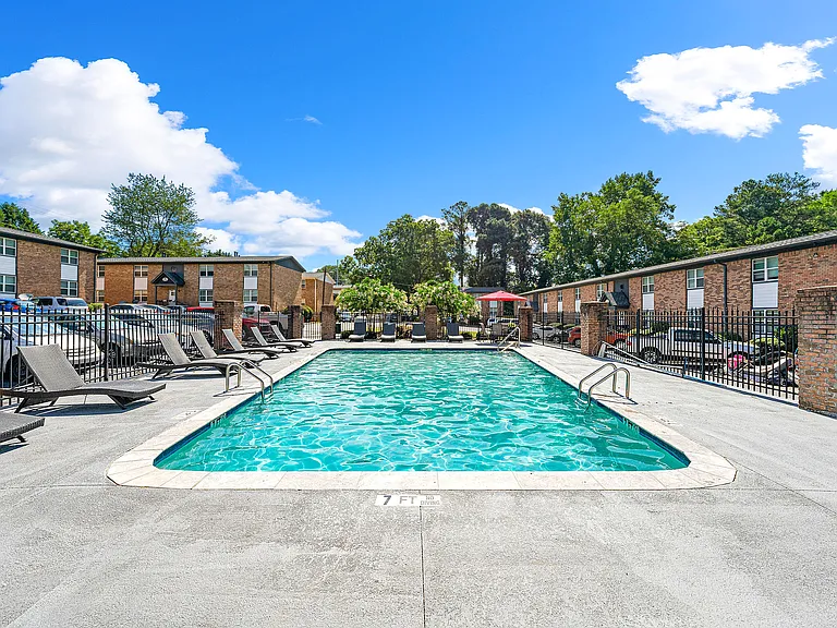 Georgian Oaks Apartments — Photo 29