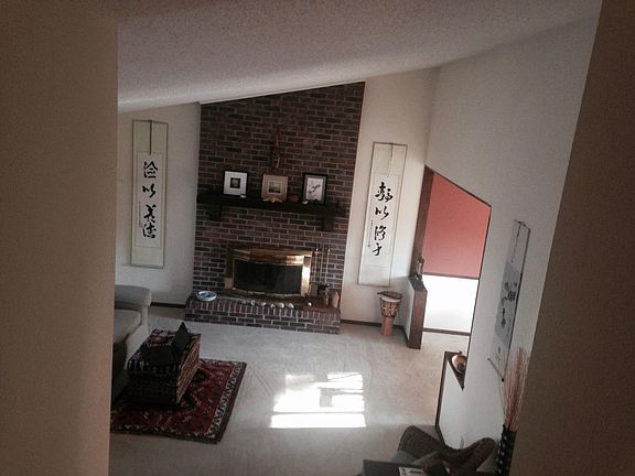 3rd image of 609 Pasteur Ave
