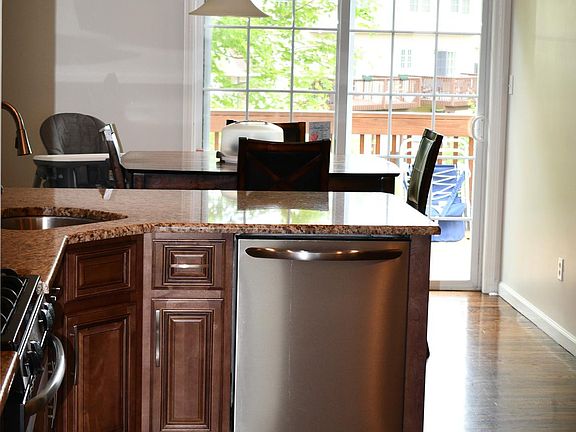4th image of 26 Silas Seaman St #26
