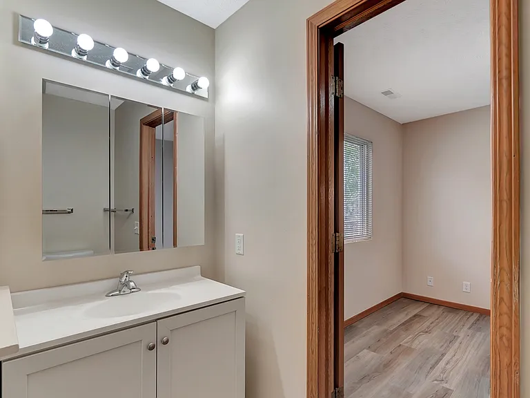 621 N 28th St #2 — Photo 10