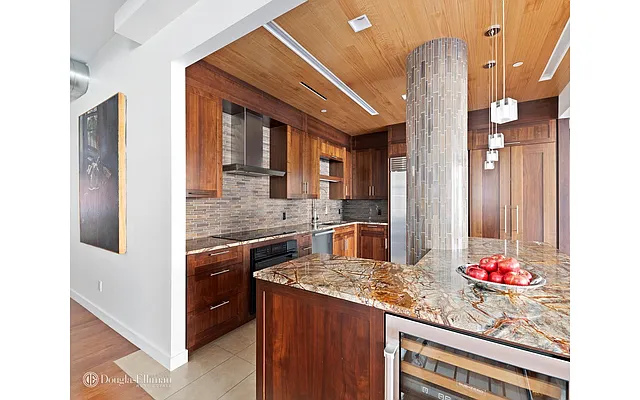 Rented by Douglas Elliman | media 37