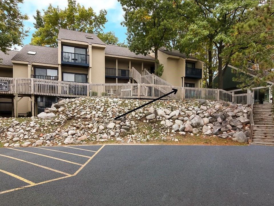 5828 Shanty Creek Rd 447/448, Bellaire, MI 49615 Zillow