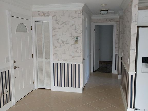 4th image of 107 Bay Mar Dr