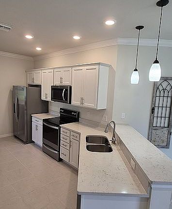 3rd image of 12831 Oriago St