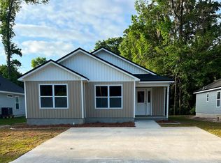 57 Spokan Trl, Crawfordville, FL 32327