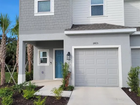 8425 Lunar Skye St, Sarasota, FL 34241