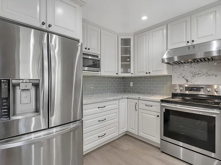 821 Figwood Ct — Photo 16