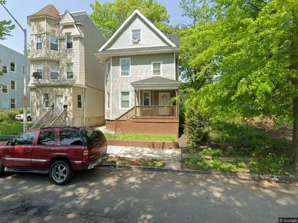 67 N 15th St #A, East Orange, NJ 07017