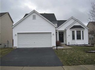8075 Willow Brook Crossing Dr, Blacklick, OH 43004