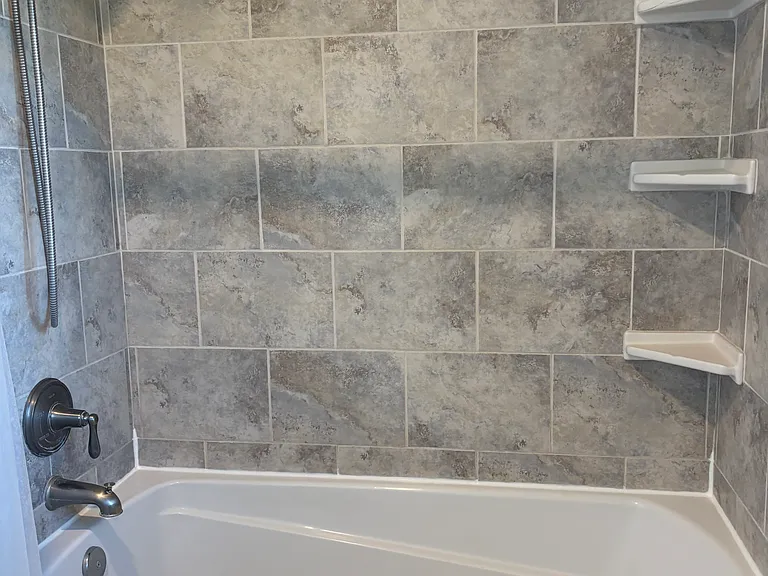 415 Wellington Dr — Photo 13