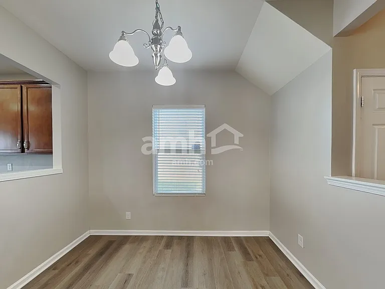 1004 Garden Web Rd — Photo 6