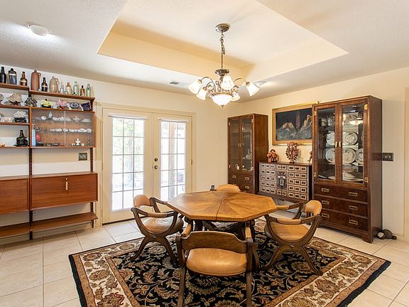 4th image of 135 Fannin Dr