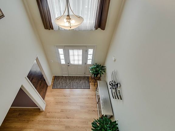 3rd image of 1195 Valewood Dr