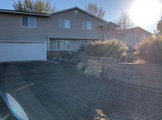 10916 E Rinear Rd, Valleyford, WA 99036