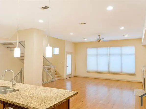 5311 Lillian St #A, Houston, TX 77007
