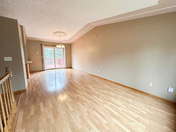 2nd image of 739 41st Ave NW