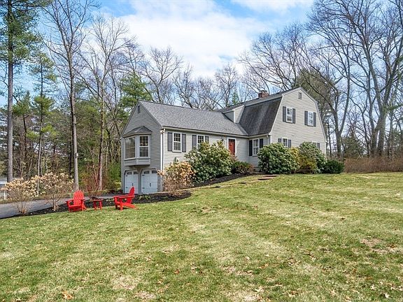 2nd image of 30 Oak Hill Rd