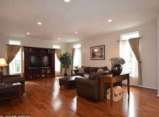 1826 Weybridge Rd, Frederick, MD 21702