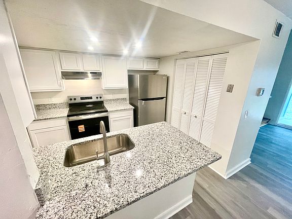 2nd image of 1254 Wonderwood Dr