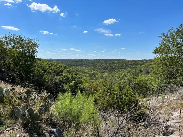 114 Deer Haven Ln, Ingram, TX 78025
