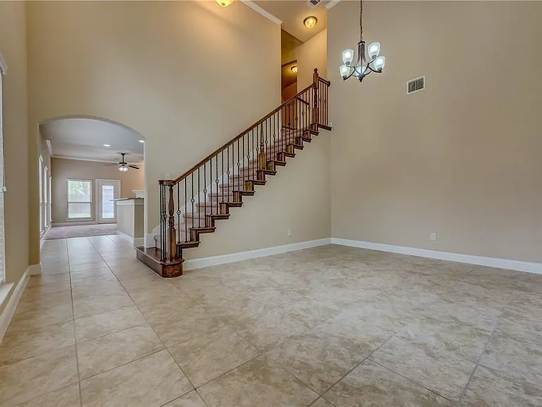 1428 Lauren Creek Ln — Photo 3