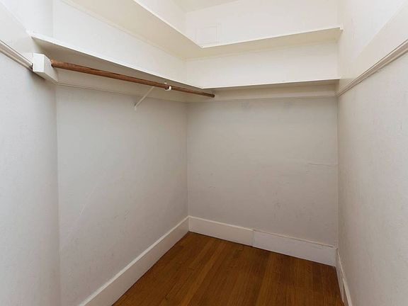 5th image of 1450 Alice St APT 33
