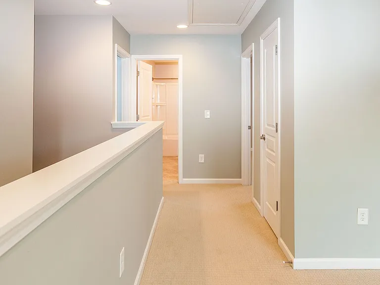 5818 Glenmore Garden Dr — Photo 18