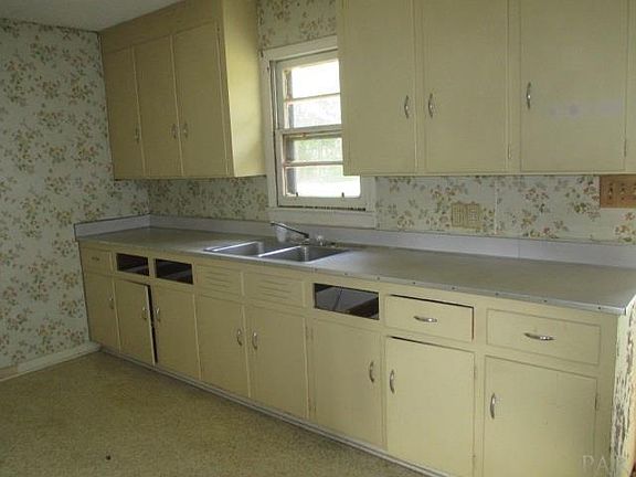 5th image of 721 Citrus St