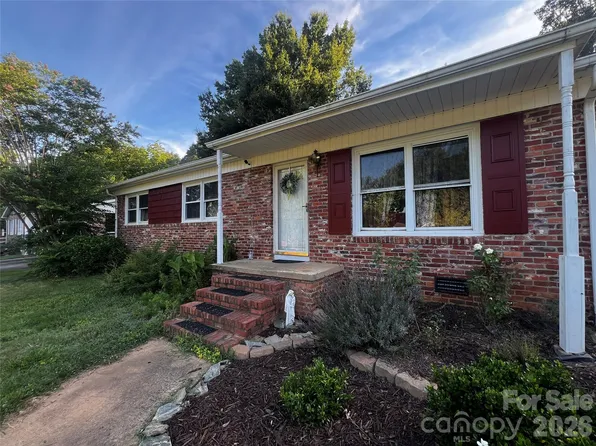 203 Kenwood Dr, Shelby, NC 28150