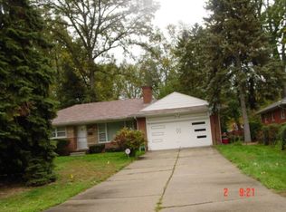 18711 Greenwald Dr, Southfield, MI 48075