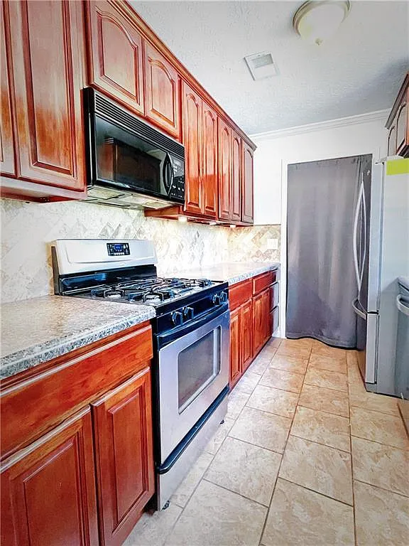2 bed, 1.0 bath, 1080 sqft, $1,800 — Photo 4