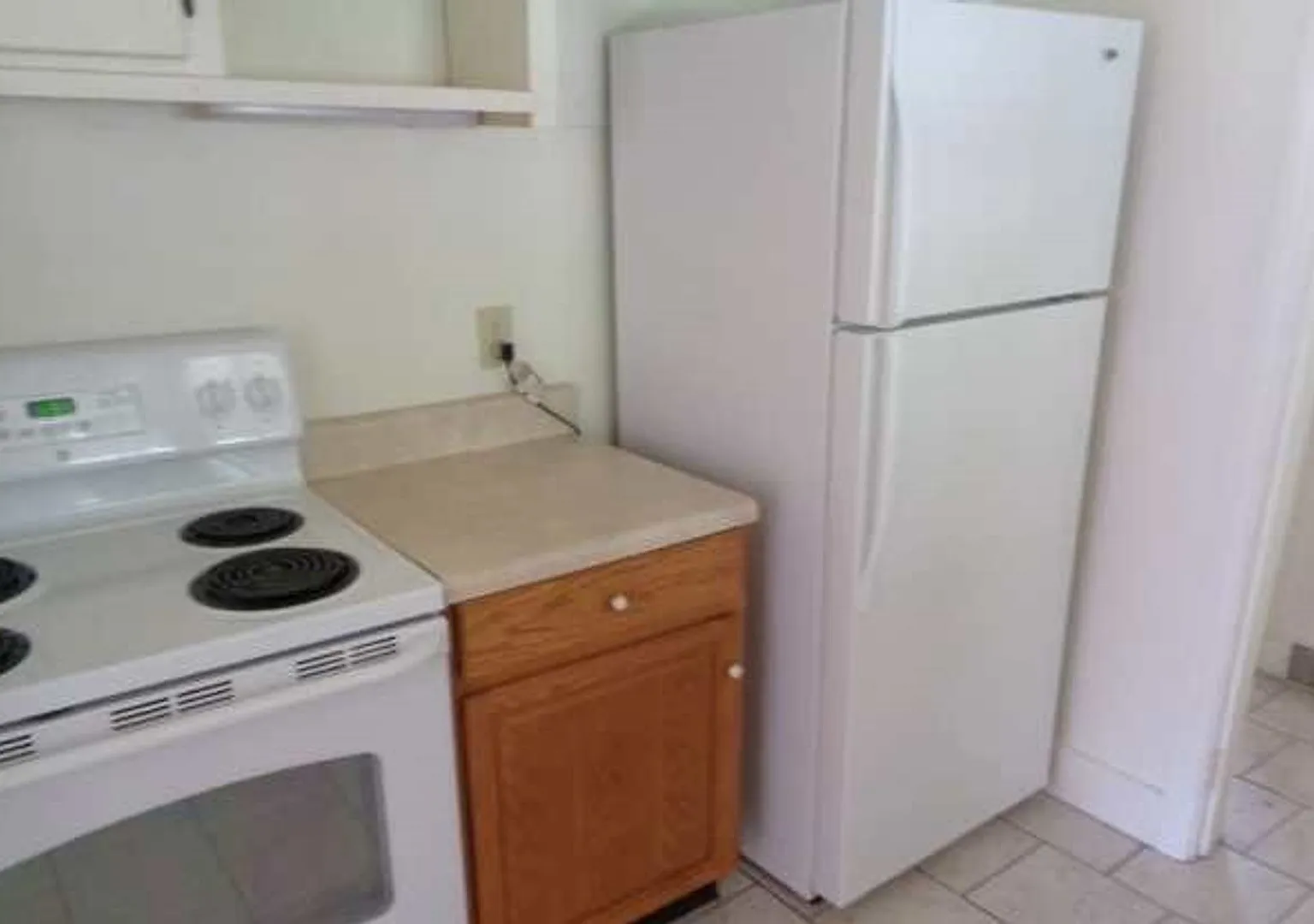 3 Bedroom 2 Bath Duplex — Photo 2