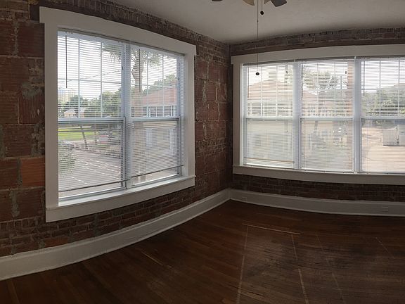 4th image of 809 W Platt St APT 3