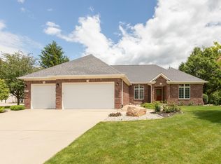 1589 Belleflower Ct, Avon, IN 46123