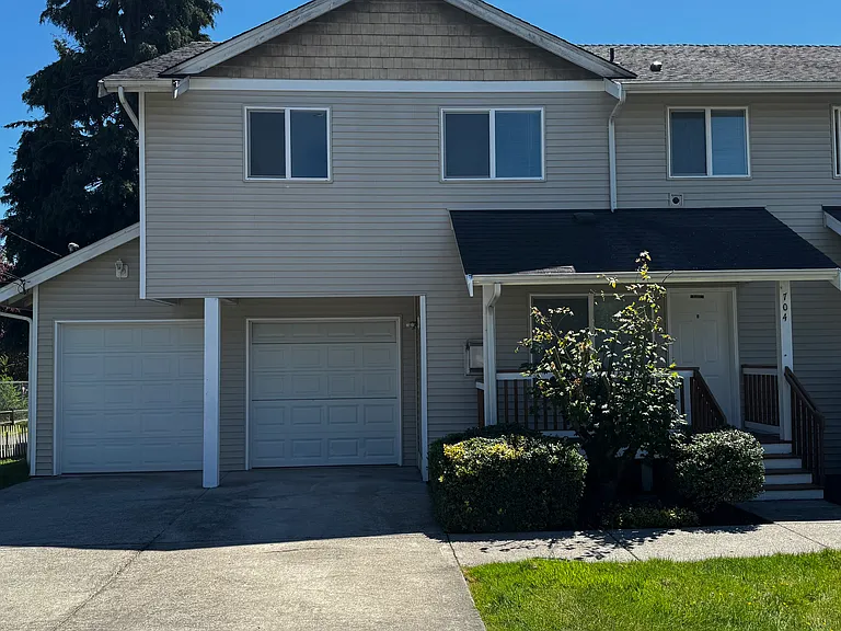 704 90th St SW #A — Photo 1