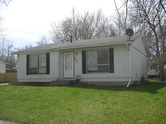 2nd image of 4692 Cromwell Ln