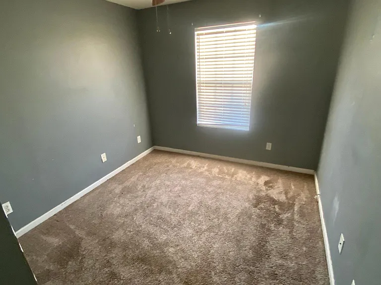 4554 Parkview Sq — Photo 7