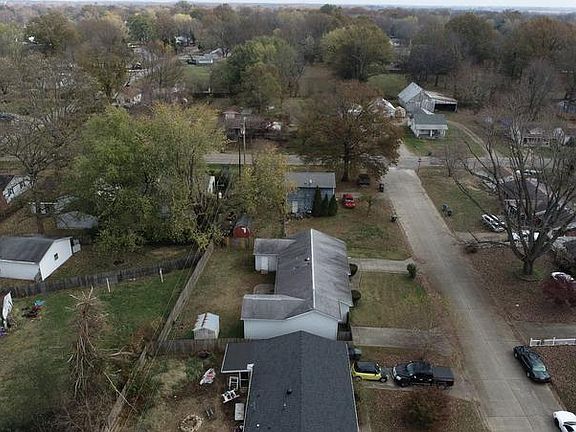 3rd image of 1918 Coker Ave
