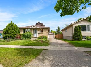 92 Ardsley Rd, London, ON N6G3W4