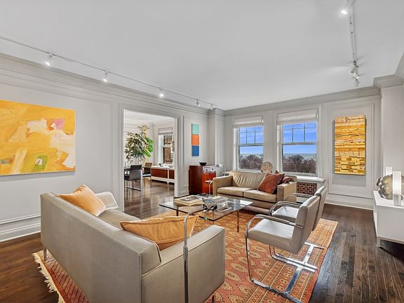 4th image of 5000 N Marine Dr #8C