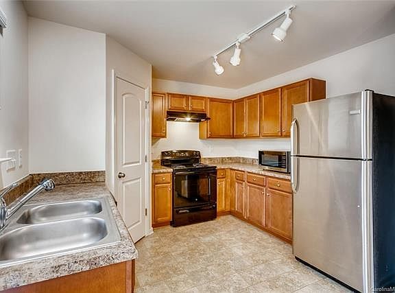 2nd image of 113 Langhorne Dr #87
