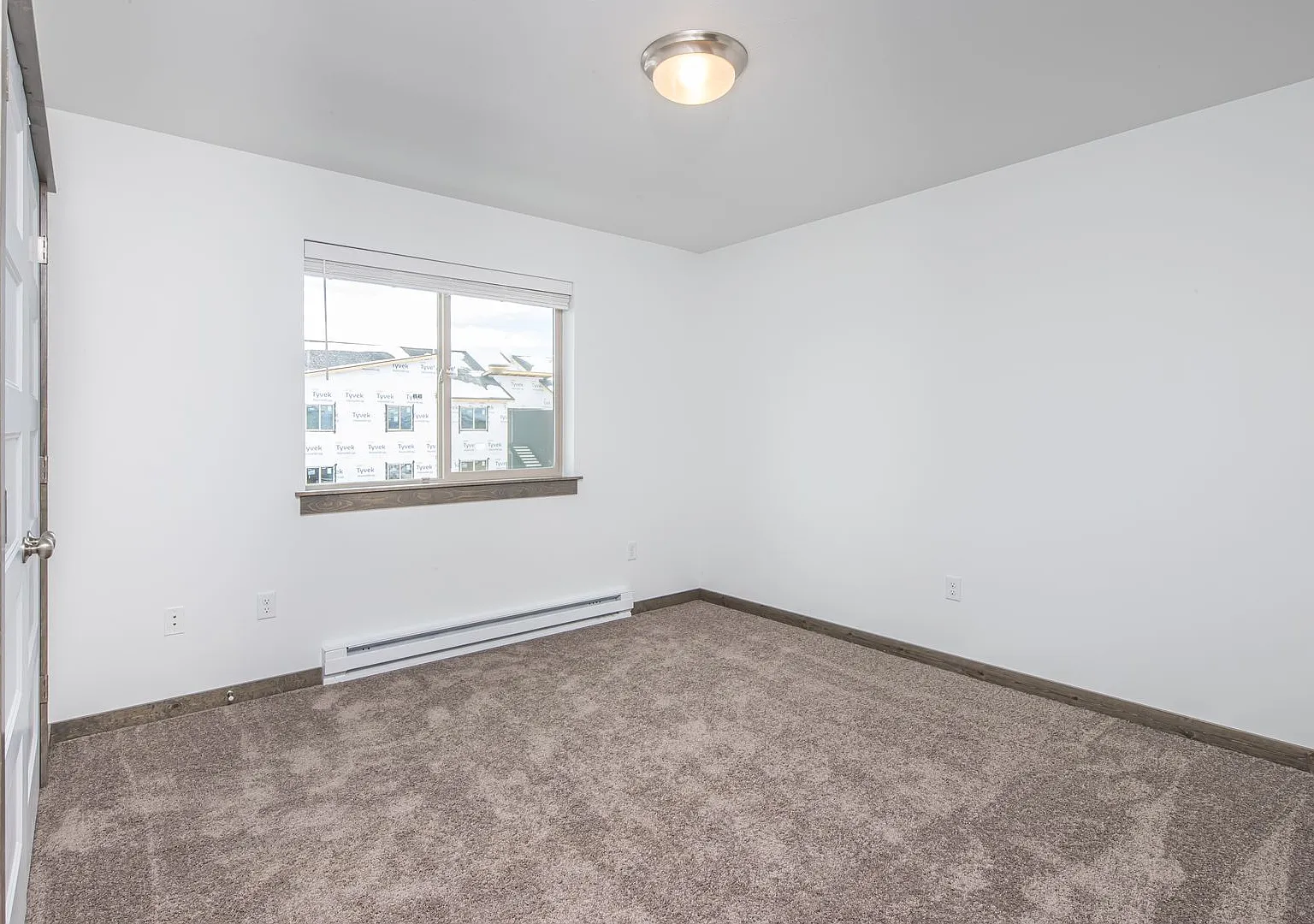 1804 Cruiser Lane — Photo 2