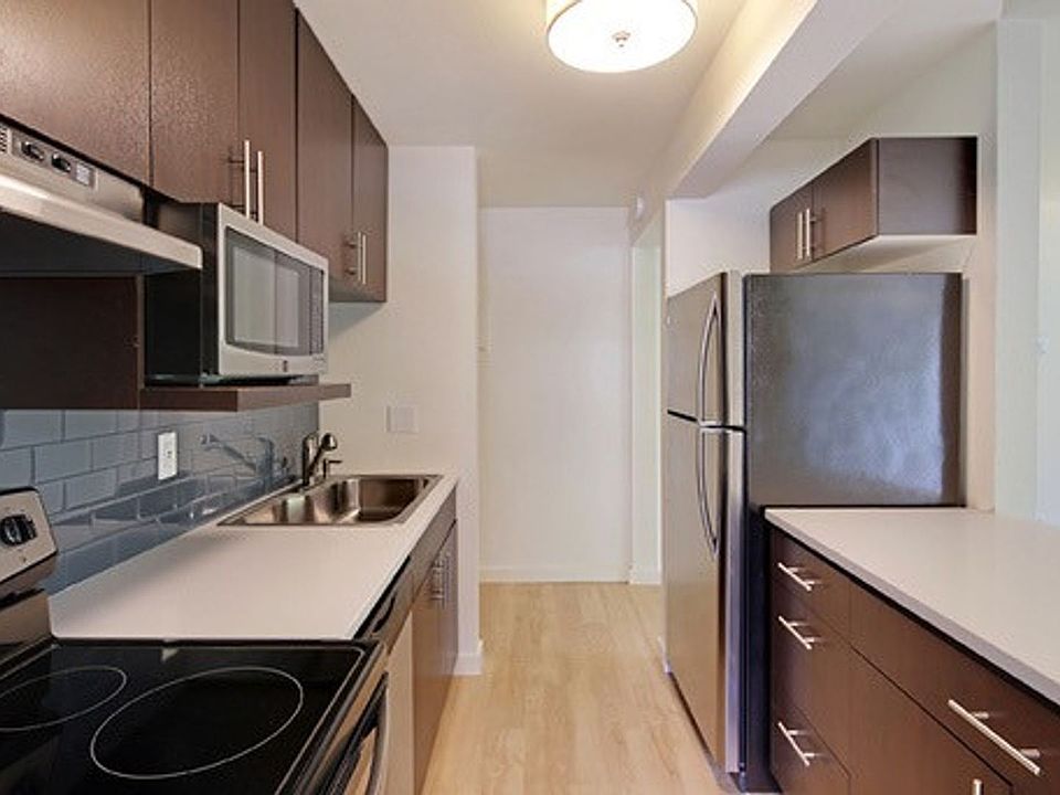 1st image of 9447 166th Ave NE APT 102