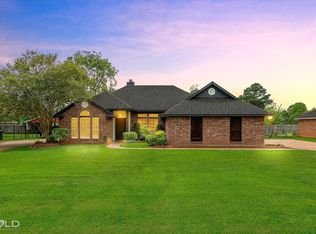 1962 Palmetto Rd, Benton, LA 71006