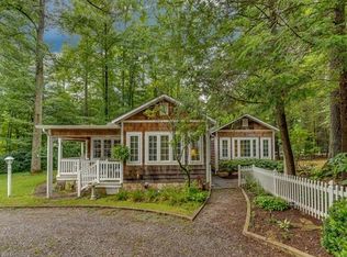 175 Private Cove Ln, Hendersonville, NC 28739