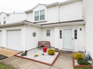 51 S Pointe Cir, Tinton Falls, NJ 07753