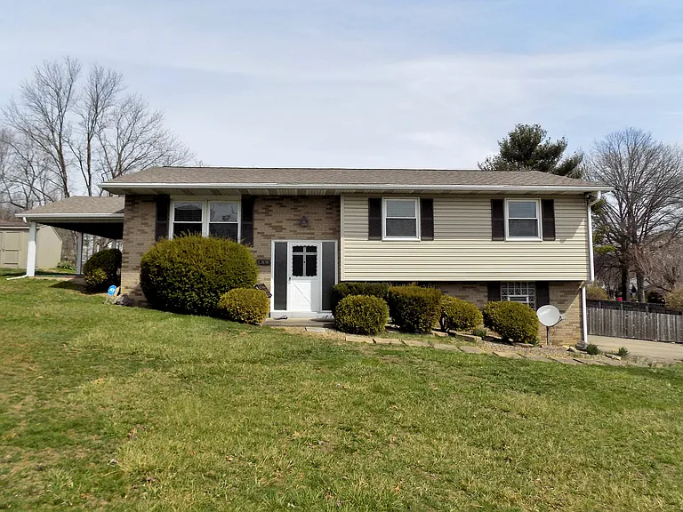 189 Wiggins Ln — Photo 1